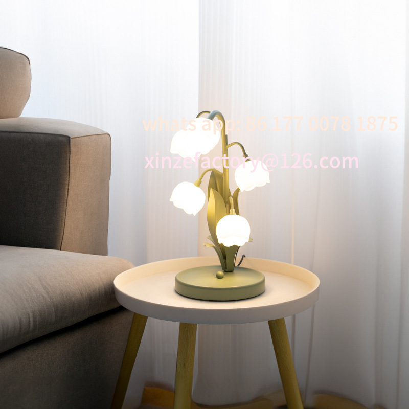 Decor Lighting Cy - Lámpara de mesa de flores LED